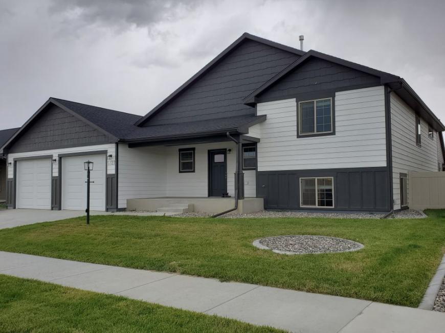 Primary Photo - 4 bedroom in Billings MT 59106
