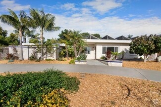 Building Photo - 608 N Rios Ave