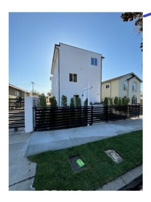 Building Photo - 440 N Bernal Ave