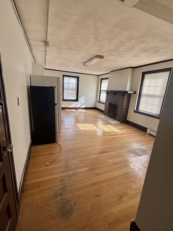 Building Photo - 26 Breed St
