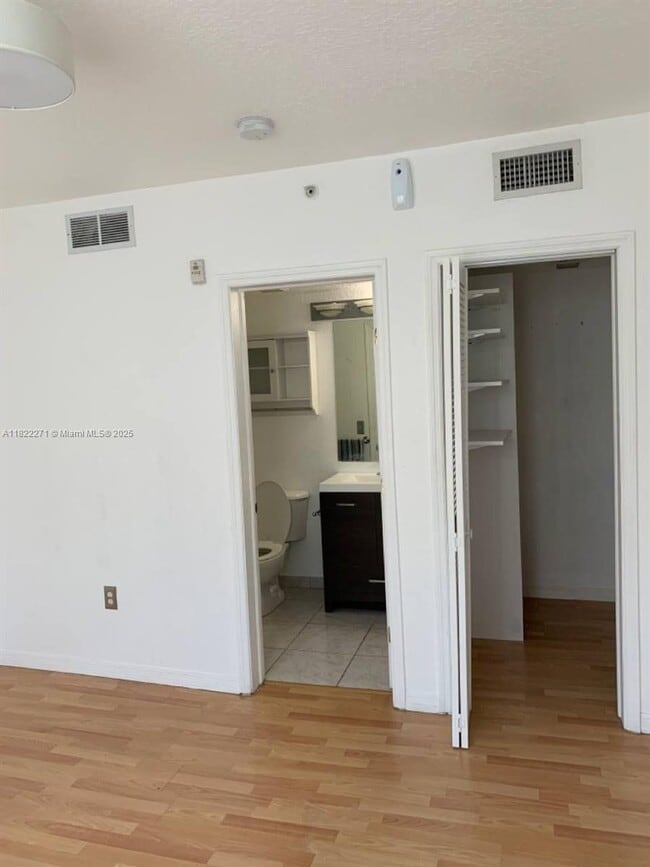 Foto del edificio - 1 bedroom in Miami Beach FL 33141