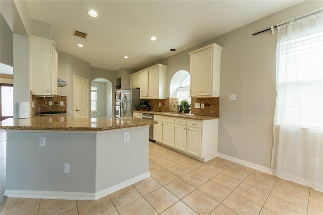 Building Photo - 311 Saunter Dr