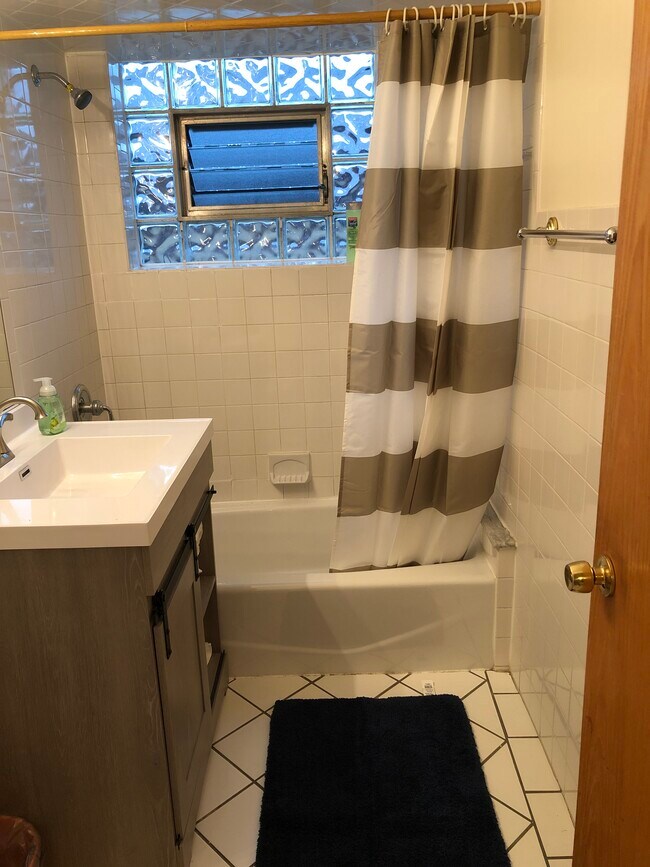 Foto del edificio - 1140 Ferdinand Ave Apt 9