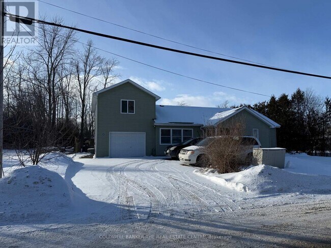 Photo du bâtiment - UPPER - 27182A CIVIC CENTRE ROAD