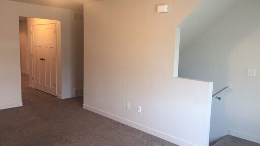 Building Photo - Beautiful 2 Story Townhome in Vineyard w/ ...