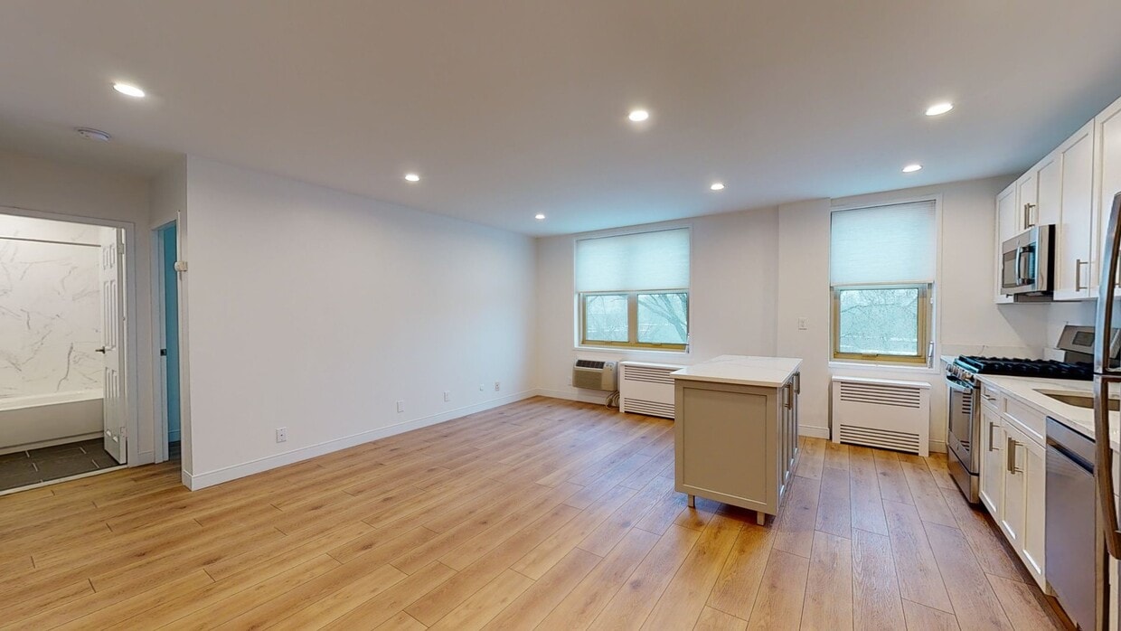 Photo - Camelot Court Apartments