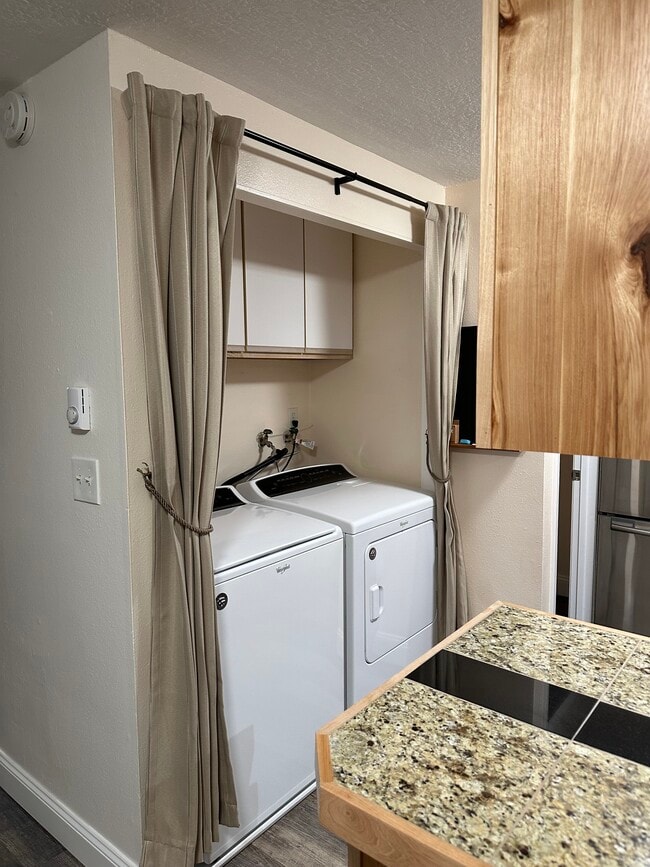 Building Photo - 335 SW 1st St