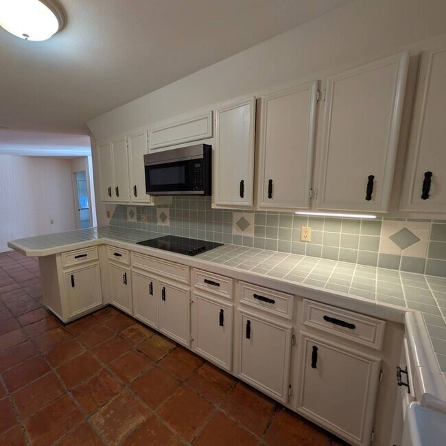 Building Photo - 1112 Upas Ave