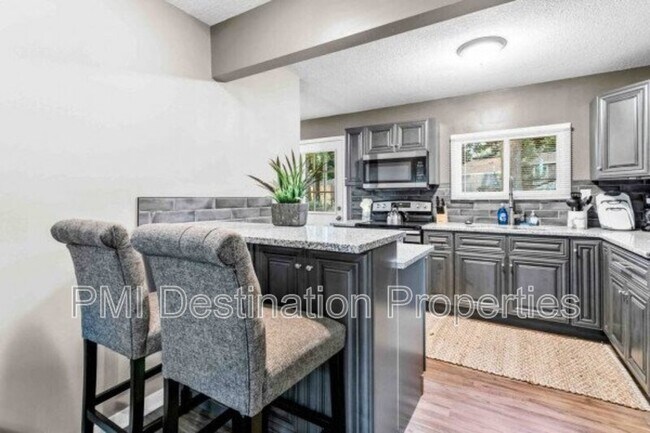 Foto del edificio - 7219 Conser