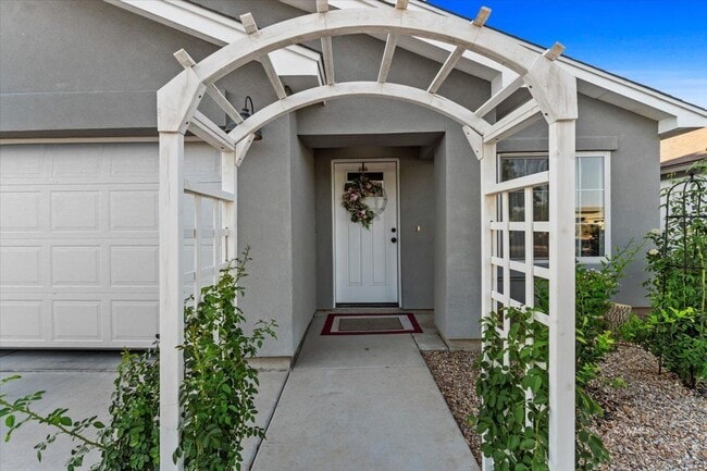 Building Photo - 1572 Kelson Pl