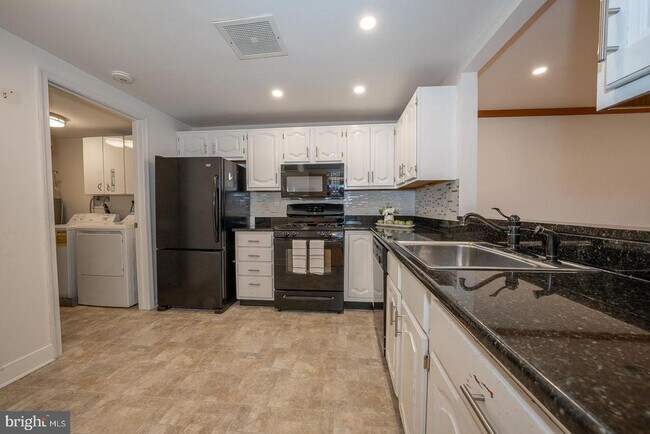 Foto del edificio - 504 Mountainview Dr