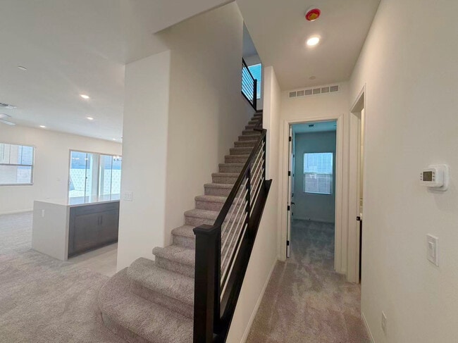 Building Photo - 519 La Vis Acrs Ln