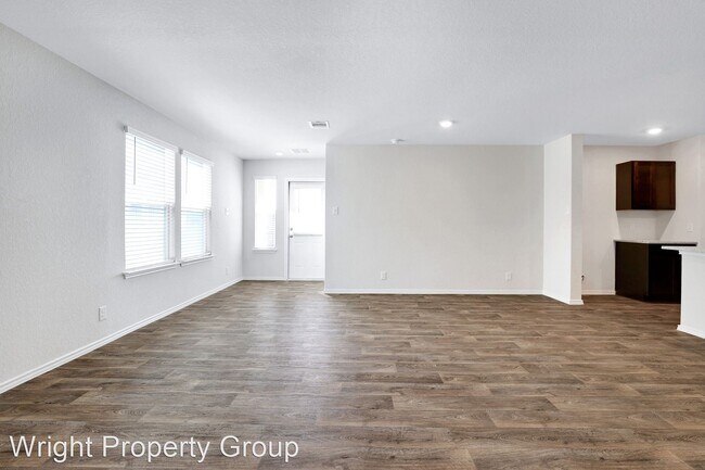 Foto del edificio - 4 br, 2.5 bath House - 13512 Waxman Spark