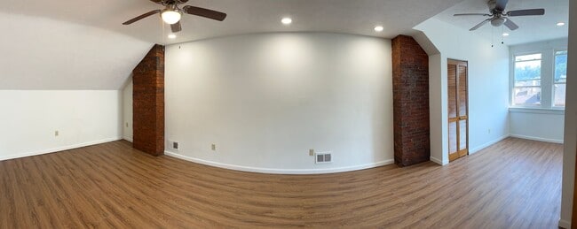 Building Photo - 415 Grant Ave