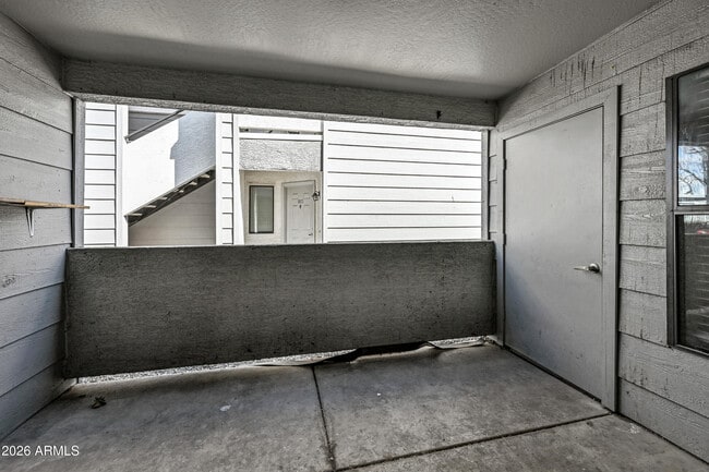 Foto del edificio - 3065 N 67th Ave