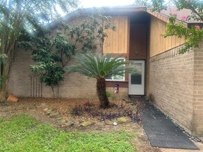 Building Photo - 2717 Elder Rd