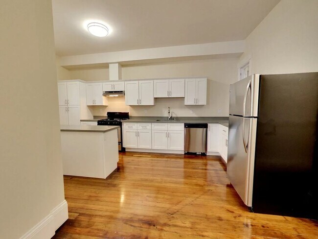 Building Photo - Gorgeous Flat in the Heart of Duboce Trian...