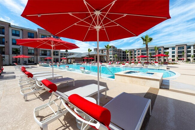 Building Photo - 15915 Kingfield Dr