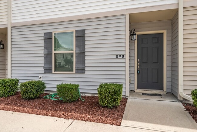 Building Photo - Wonderful 3 BR Townhome in North Durham!  Available early January!