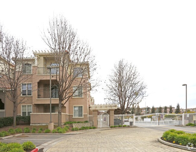 The Crossing at Montague Rentals Milpitas, CA