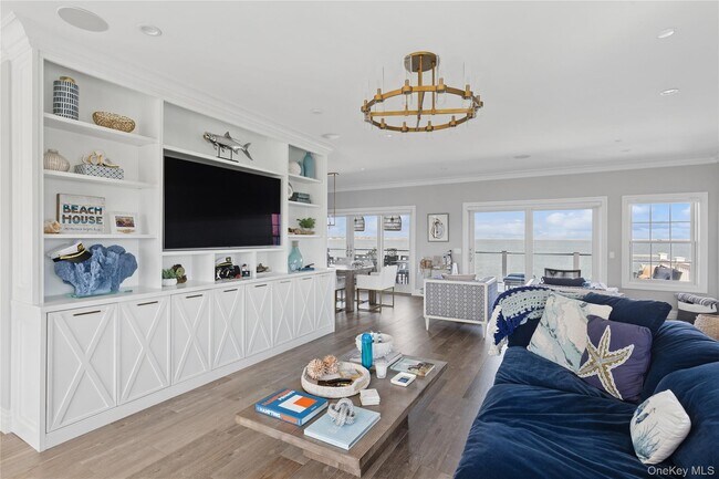 Foto del edificio - 39 Shinnecock Rd