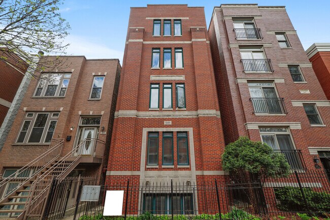 Building Photo - 1345 W Fillmore St
