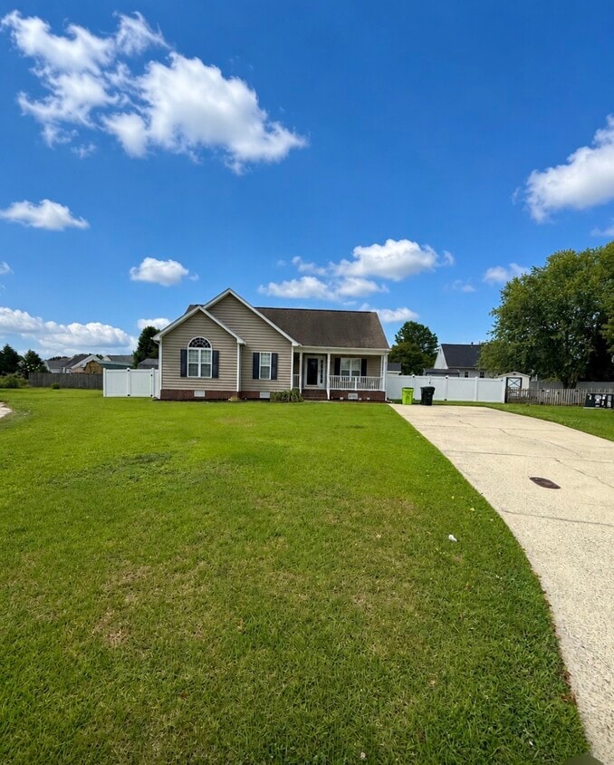 Photo - 720 Carrington Ln (Winterville, NC)