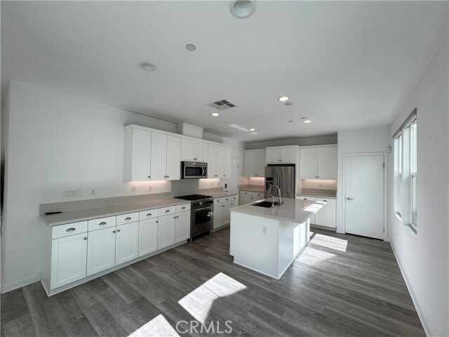 Foto del edificio - 945 Vivid Ln