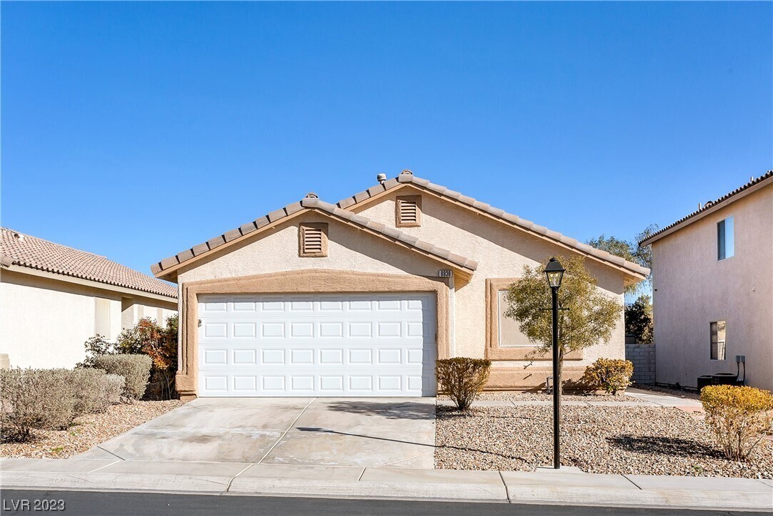 Foto principal - 8936 Medicine Wheel Ave