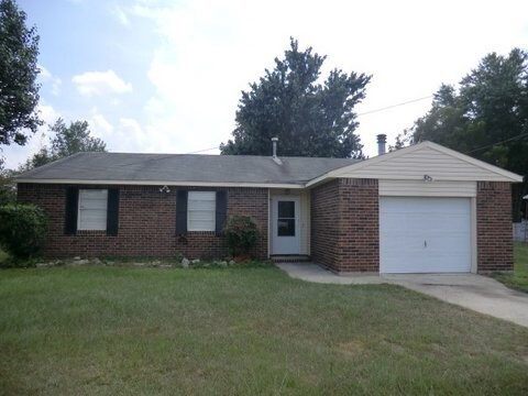 Foto principal - 2424 Mims Rd
