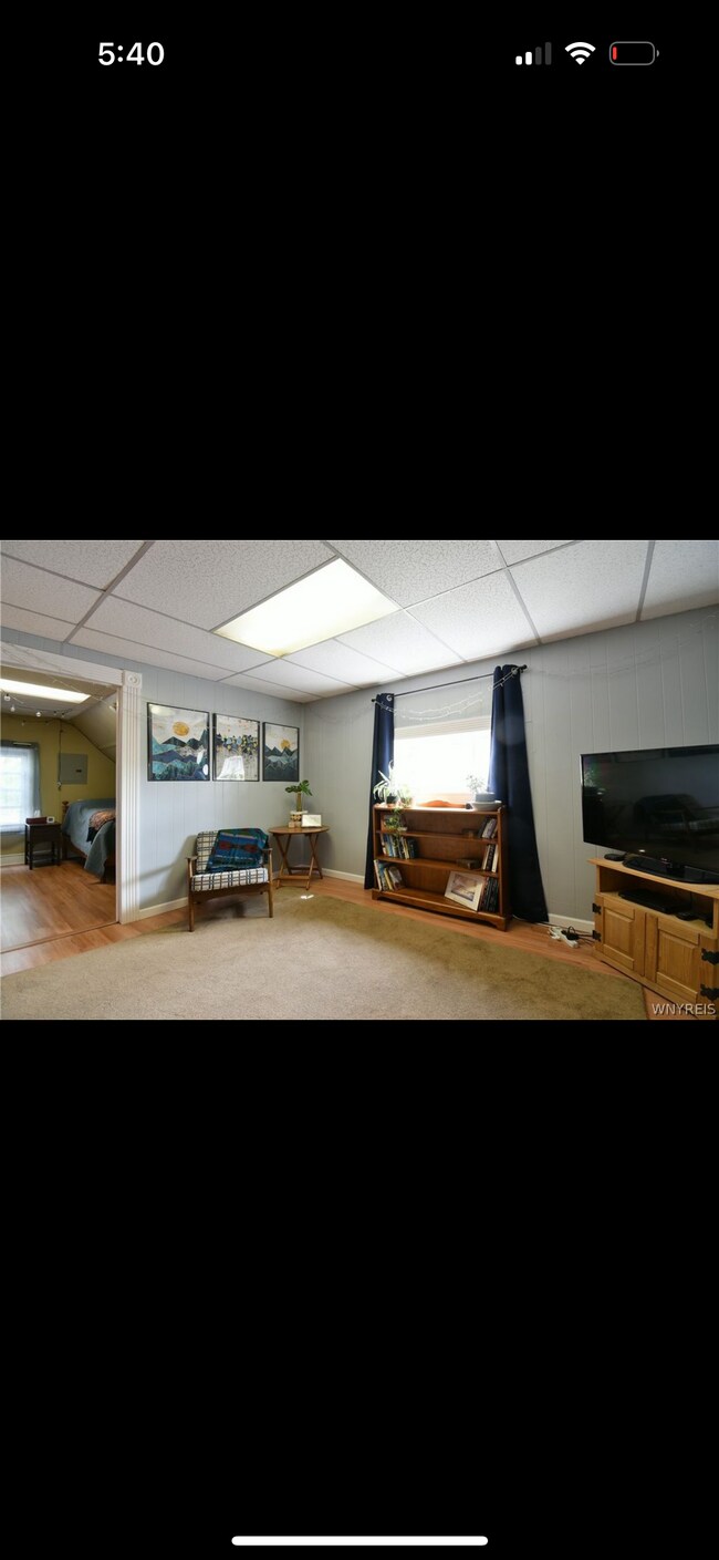 Building Photo - 75 7th Ave