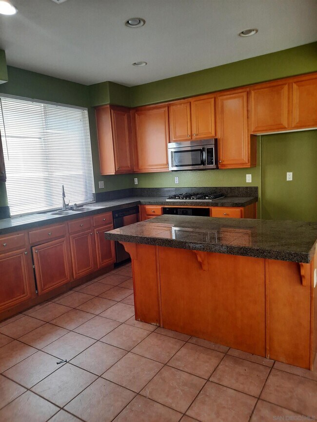 Foto del edificio - 4641 Partow Way
