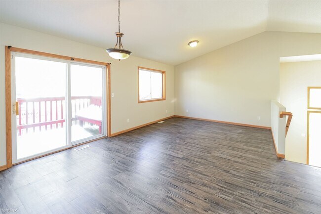 Foto del edificio - 4 br, 2 bath House - 171 Wyoming St E