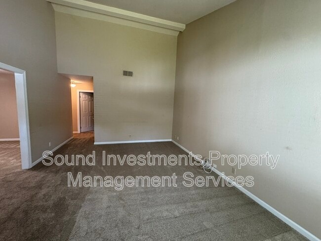 Building Photo - 75 Fountainhead Ct