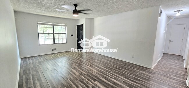 Foto del edificio - 1694 Nutmeg St