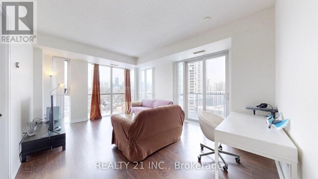 Photo du bâtiment - 25 Cole St