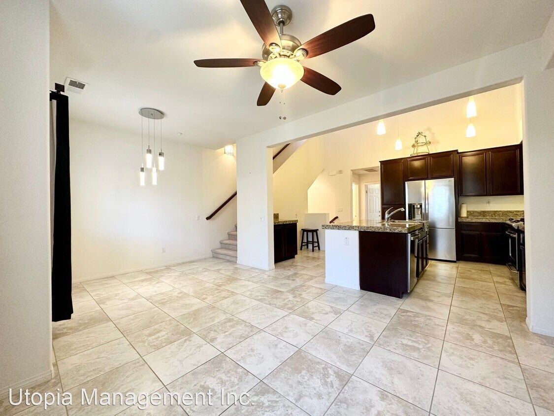 Primary Photo - 3 br, 3.5 bath House - 73280 Azure Rain # 102