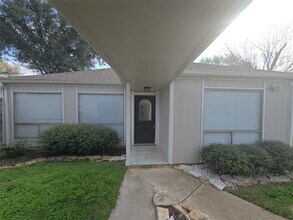 Building Photo - 10935 Indian Vista Dr