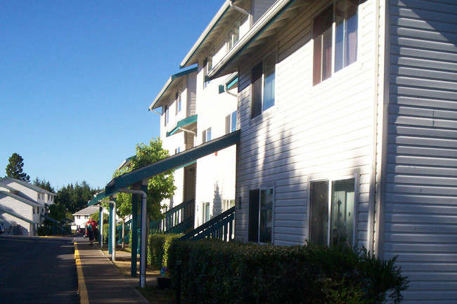 Building Photo - The Ridge Apartments