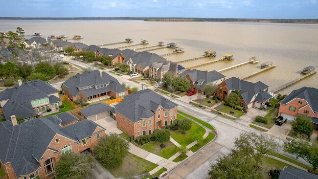 Foto del edificio - 13811 Sugar Dock Ct