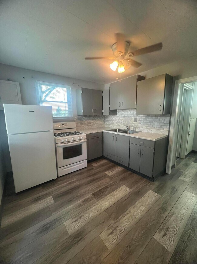 Foto del edificio - 1480 Marsdale Ave