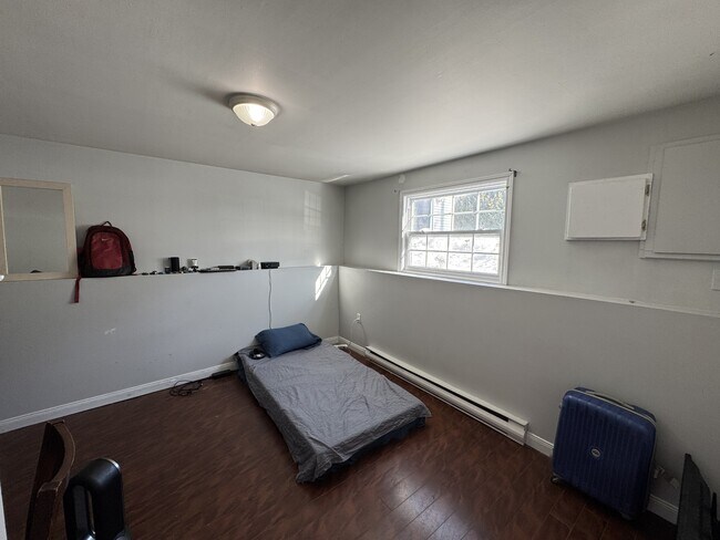 Photo du bâtiment - 4619 Rue Principale