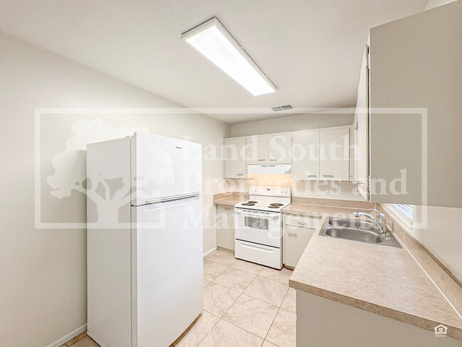 Foto del edificio - 738 Park Hill Ave