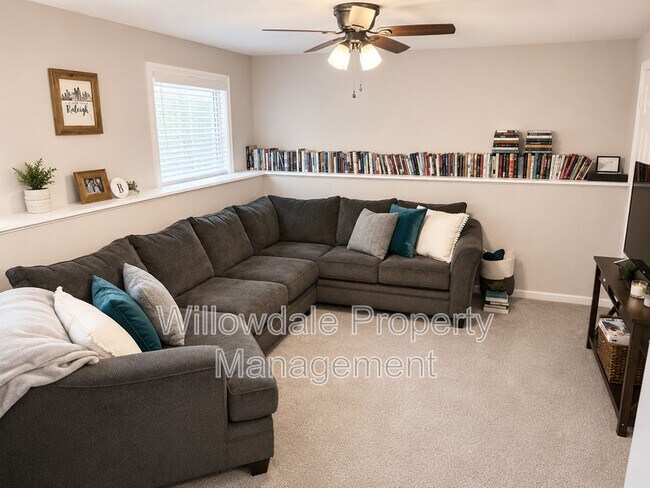 Foto del edificio - 2140 Mariner Cir