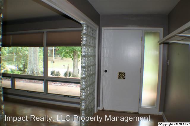 Building Photo - 408 Wildhaven Cir
