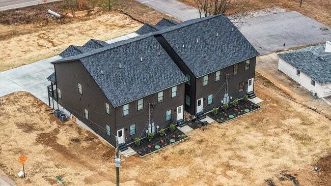 Building Photo - 8306 Lobelia Ln