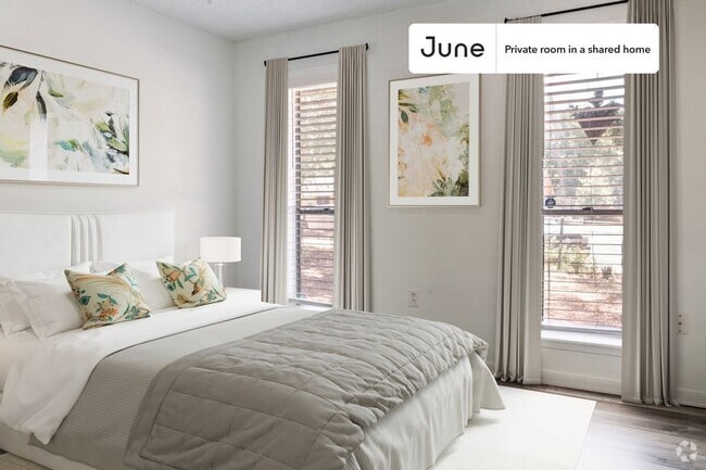 Building Photo - Private bedroom in 4 bed/1 bath Home
