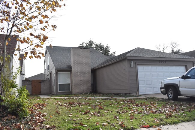 Building Photo - 8903 Kalewood Dr