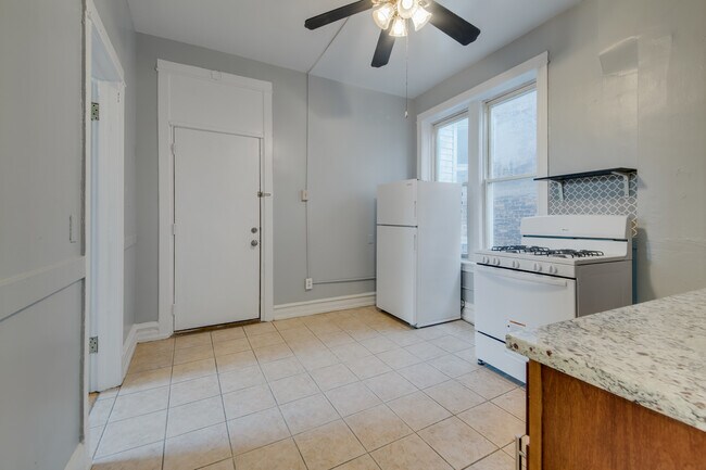 Foto del edificio - 2511 W Le Moyne St