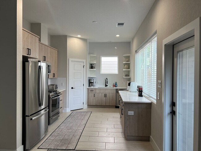 Foto del edificio - Alamo Heights Area!!